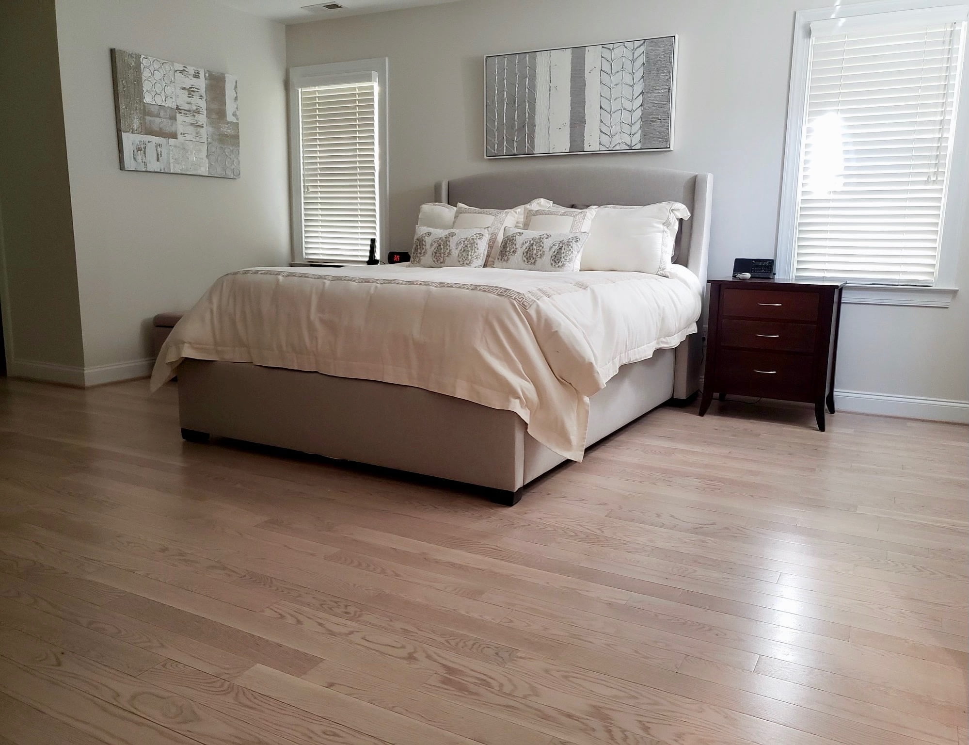 Bedroom with Prefinished Solid Oak